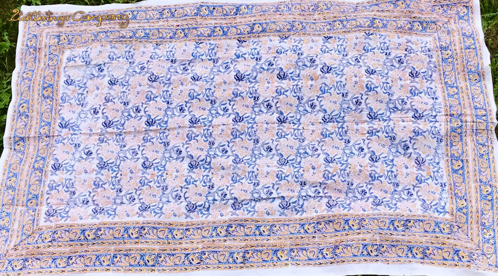 Tissu imprimé au bloc ornemental bleu