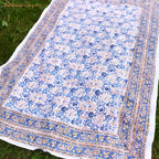 Tissu imprimé au bloc ornemental bleu