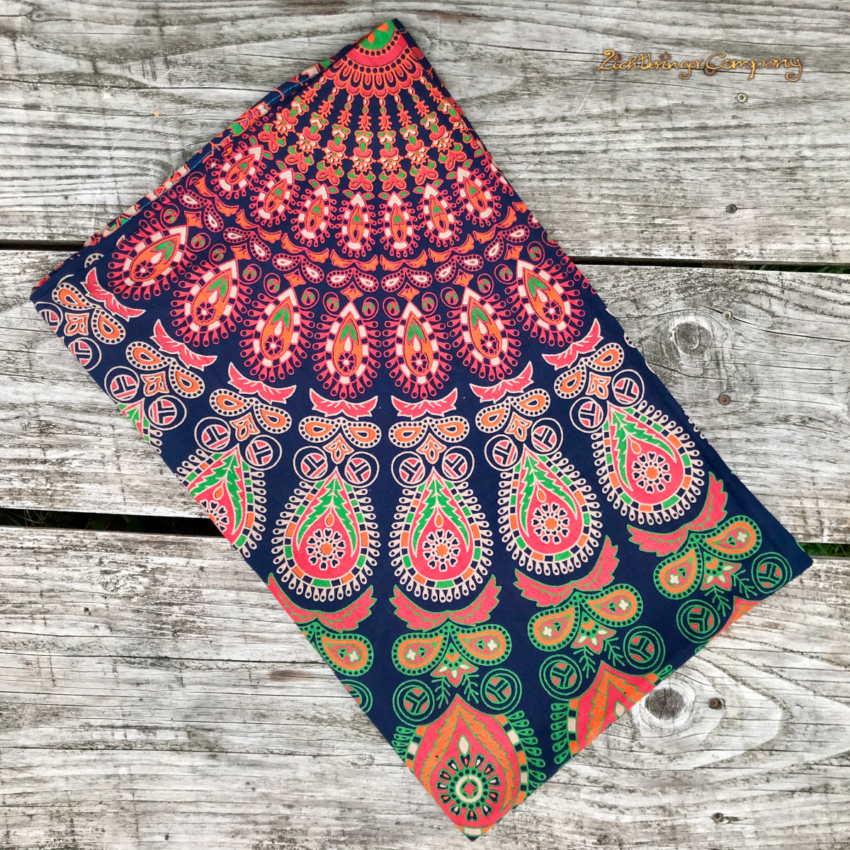 Pfauenfeder Mandala Wandtuch in Orange und Dunkelblau 140 x 200 cm