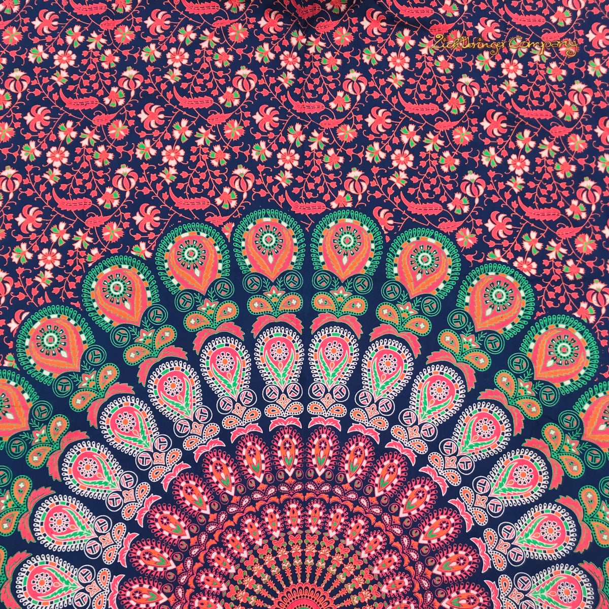 Pfauenfeder Mandala Wandtuch in Orange und Dunkelblau 140 x 200 cm