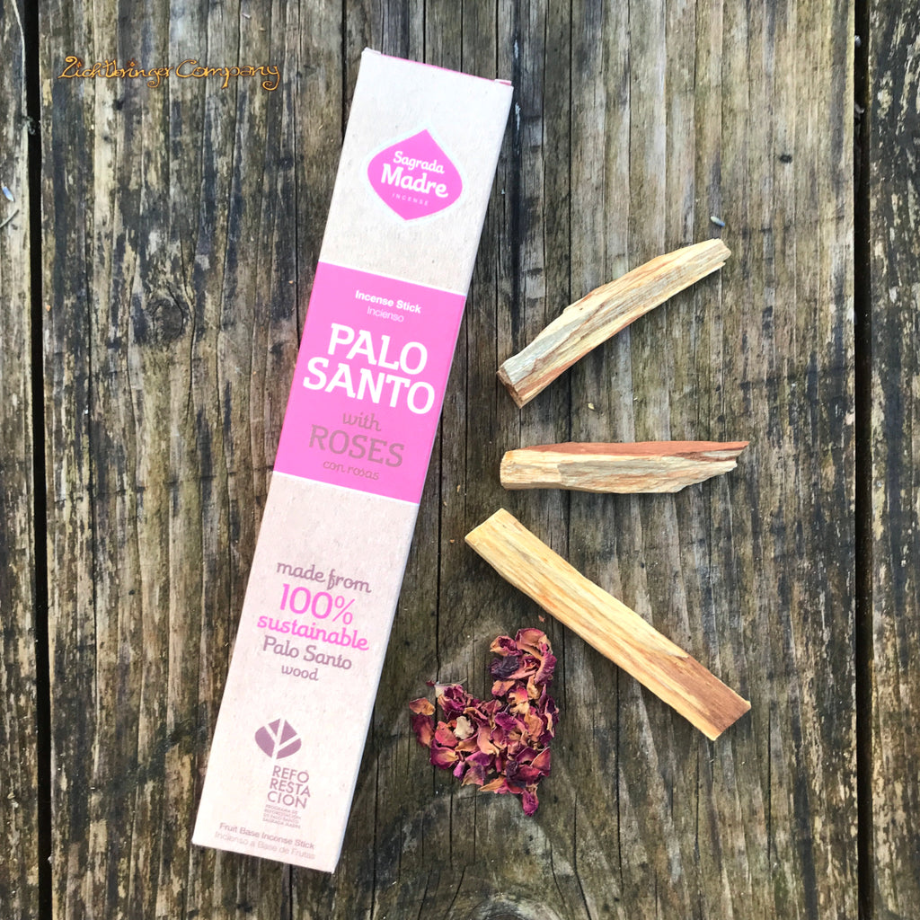 Sagrada Madre Palo Santo & Rose Räucherstäbchen, mit einzelnen Zutaten