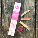 Sagrada Madre Palo Santo & Rose Räucherstäbchen, mit einzelnen Zutaten