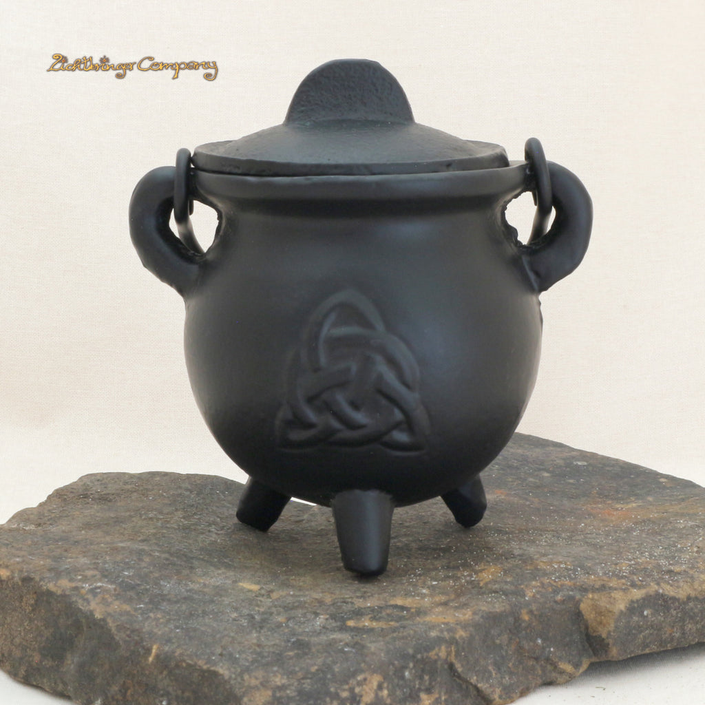 Heavy Cauldron with Celtic Knot