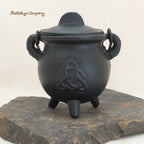 Heavy Cauldron with Celtic Knot