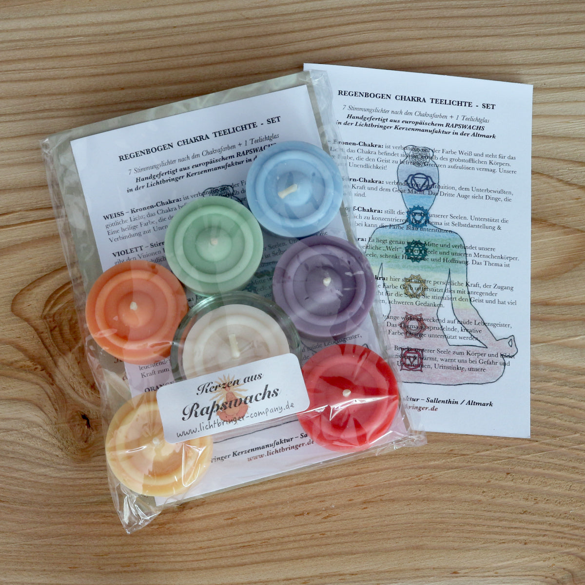 Regenbogen Chakra Teelichte Set, 7 bunte Teelichte und 1 Glas