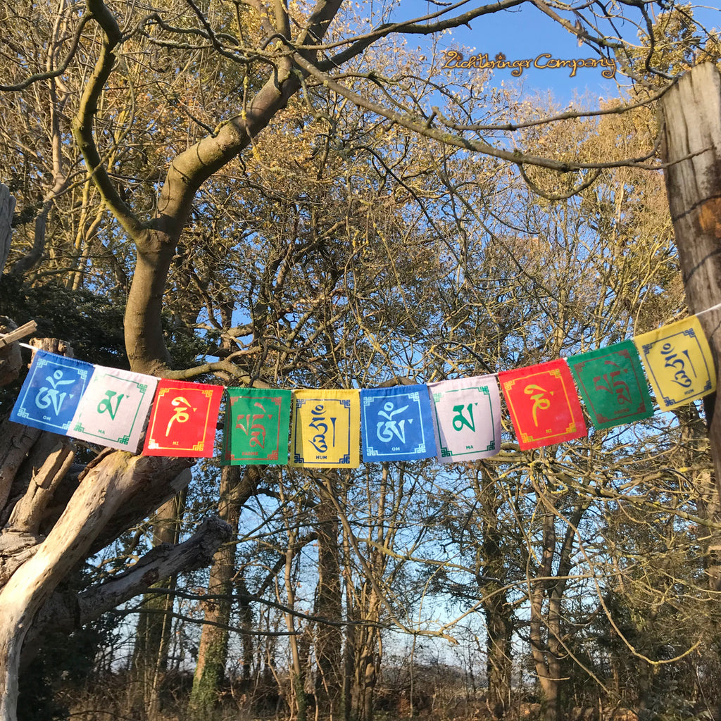 Om Mani Padme Hum - Mantra Gebetsfahnen